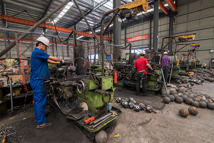 合山网架配件车间